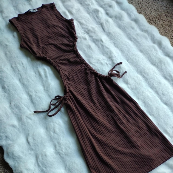 Missguided Dresses & Skirts - Brown Sleeveless Maxi Dress